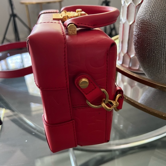 MCM Trunk Handbag - Picture 3 of 6